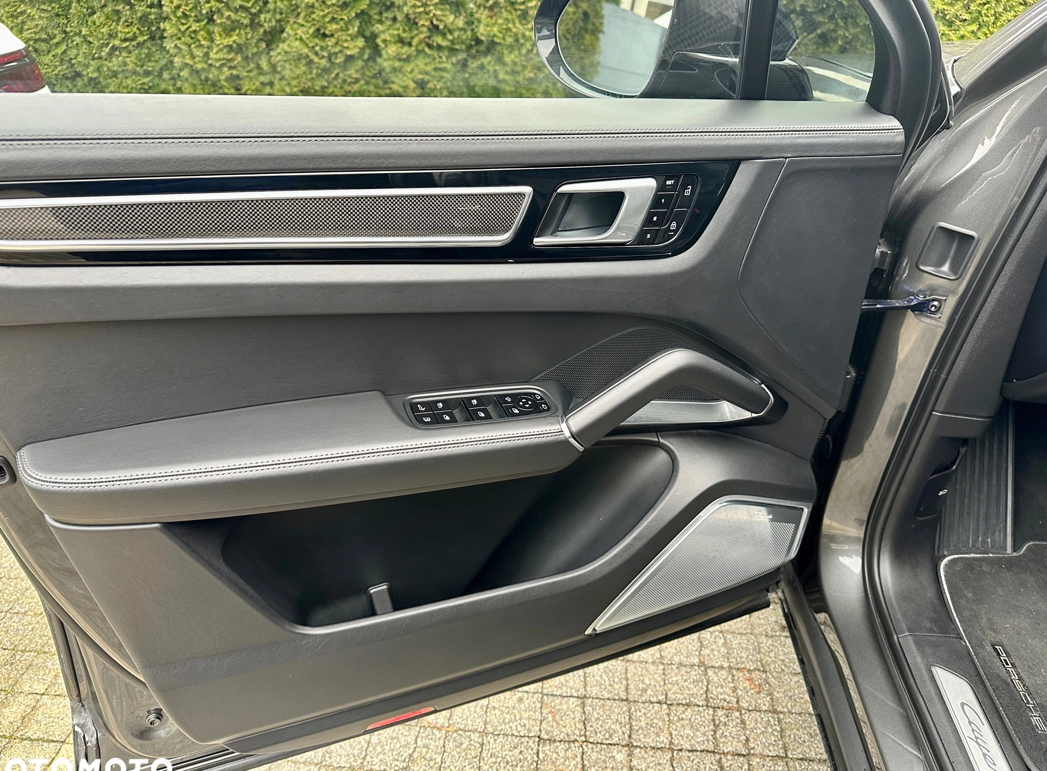 Porsche Cayenne cena 749000 przebieg: 34500, rok produkcji 2021 z Lubawa małe 781